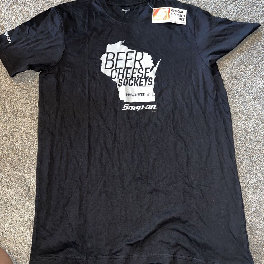 Snap-on Tools Tshirt Wisconsin Beer Cheese Sockets Black XL Unisex 20.5 X 29 NWT